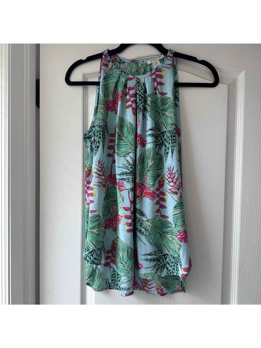 St. Tropez West Women’s Tropical Hawaiian Print Sleeveless Blouse Size Medium
